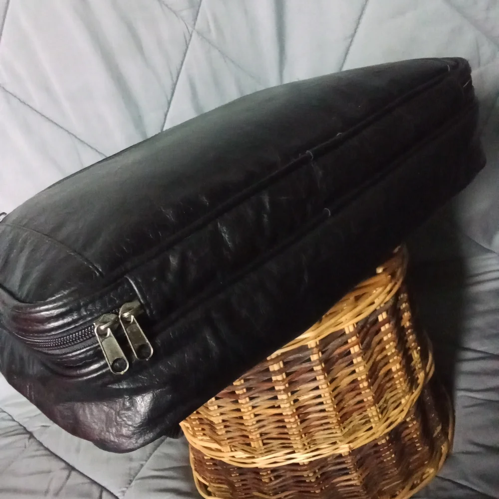 Vintage Black Leather Briefcase Style Crossbody Bag Stylish Laptop Carrying Bag